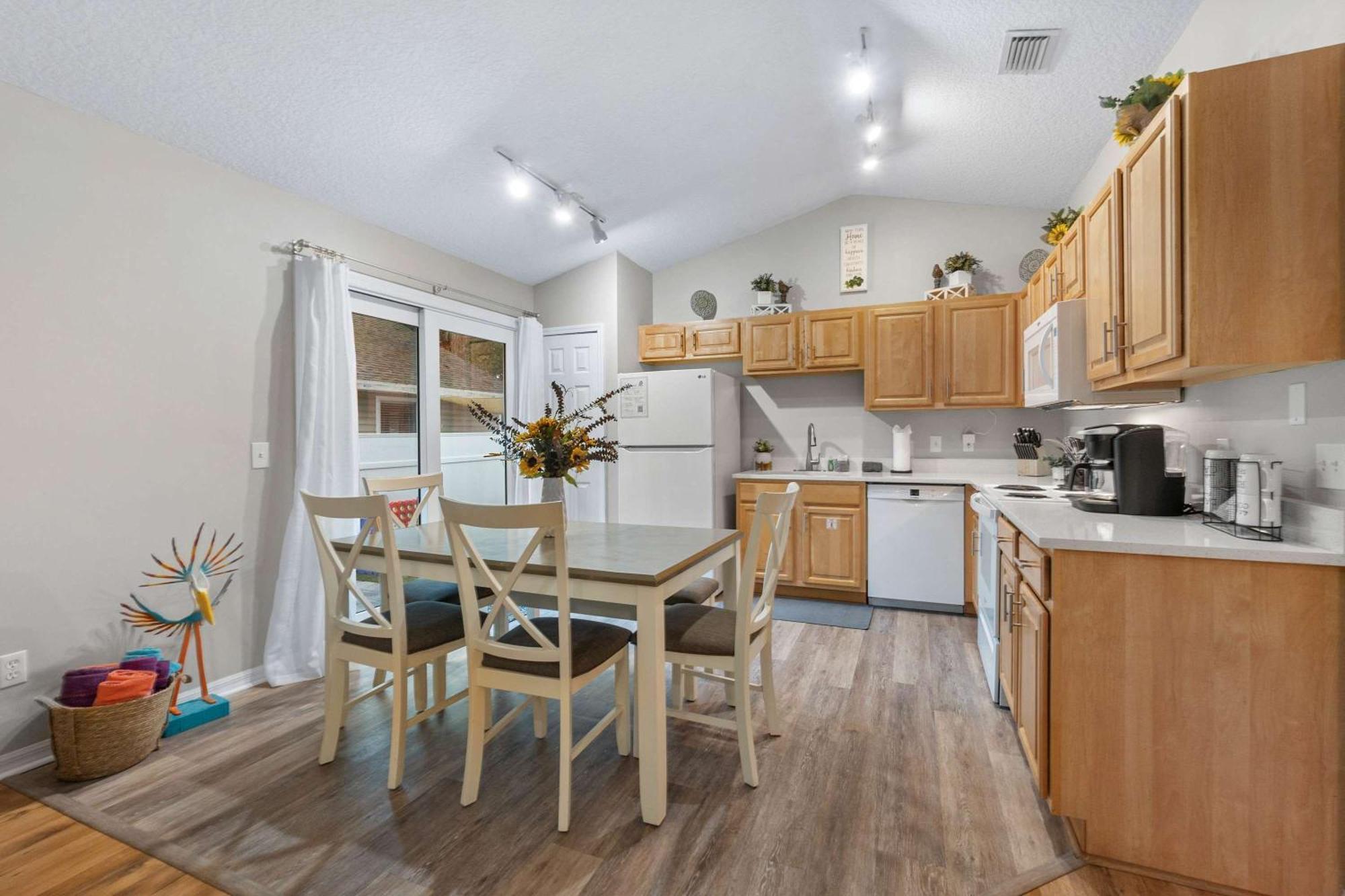 Peaceful Pearl Retreat- 5 Minutes To Downtown, 10 Minutes To Beach St. Augustine Luaran gambar